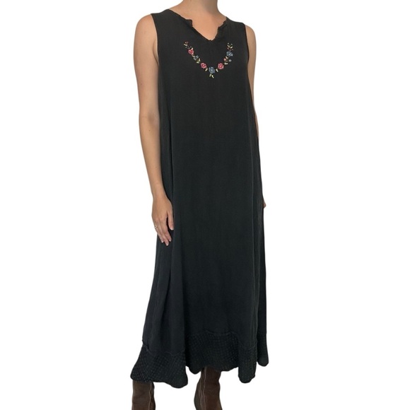 Vintage Maxi Dress Linen Black Embroidered Floral Boho Whimsigoth Size Small - Picture 9 of 9